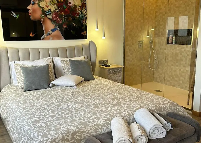 Fantastic And Unique Room In Center Of Lisbon